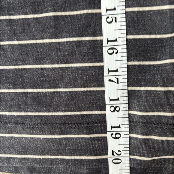 Splendid collection sleeveless grey and white modal tee T-shirt size small - Picture 12 of 14